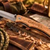 Dave Klappmesser aus Holz mit Gürtelclip Buche – Ansicht 1